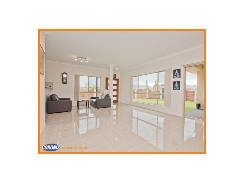1 Echo Street, Pelican Waters QLD 4551