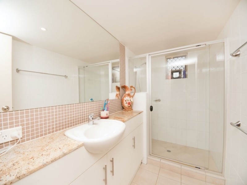1/34 Canberra Terrace, Caloundra QLD 4551