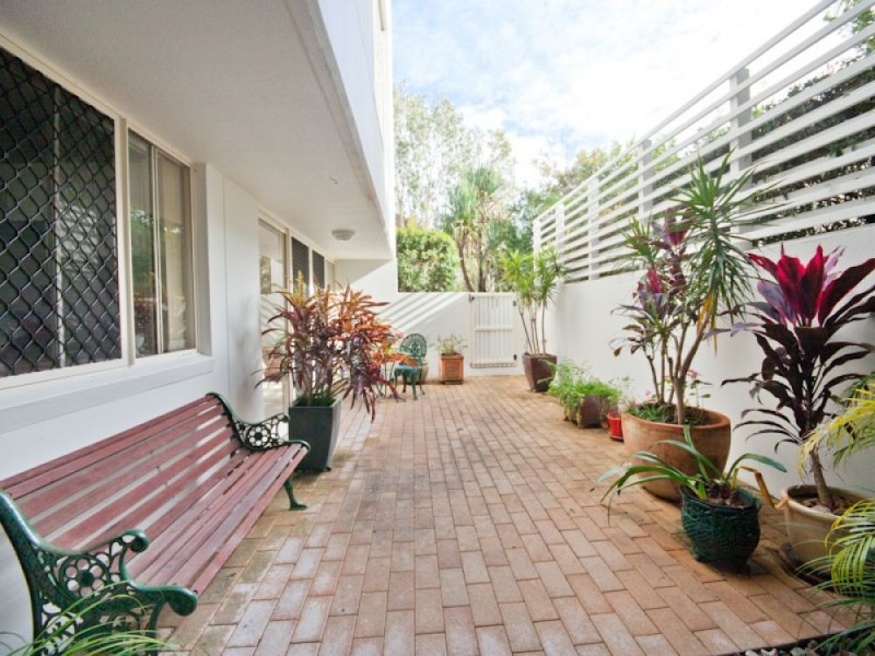 1/34 Canberra Terrace, Caloundra QLD 4551