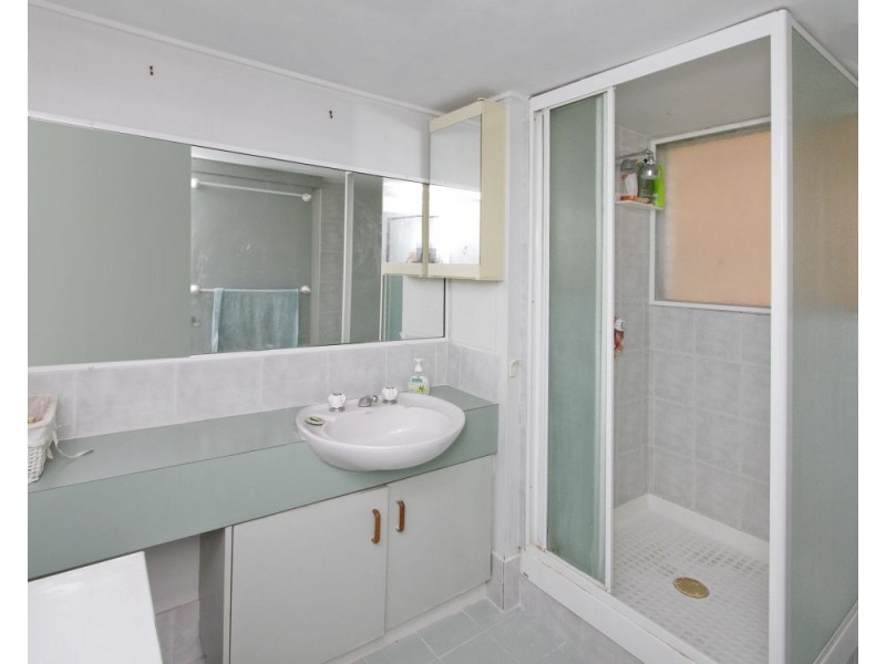 1/58 Esplanade, Golden Beach QLD 4551