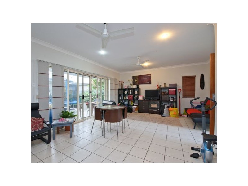 5 Irving Place, Sippy Downs QLD 4556