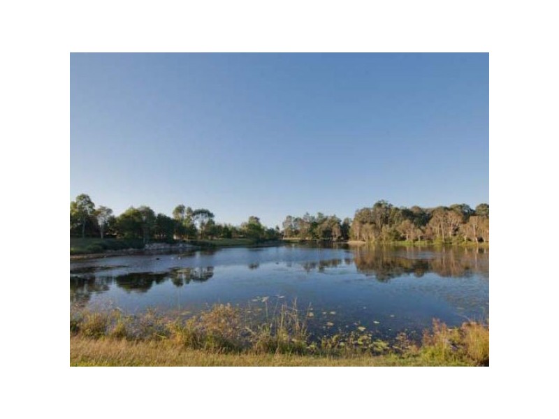 5 Irving Place, Sippy Downs QLD 4556