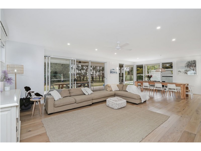 7 Webb Ellis Court, Pelican Waters QLD 4551