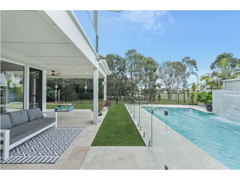 7 Webb Ellis Court, Pelican Waters QLD 4551