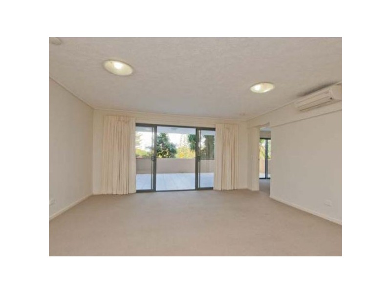 7/4 Grand Parade, Parrearra QLD 4575