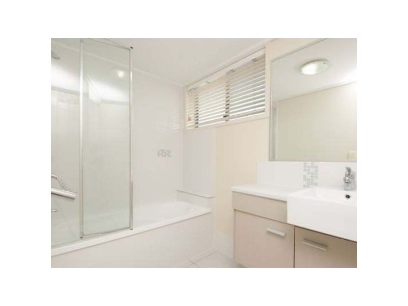 7/4 Grand Parade, Parrearra QLD 4575