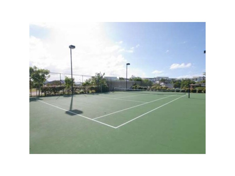 7/4 Grand Parade, Parrearra QLD 4575