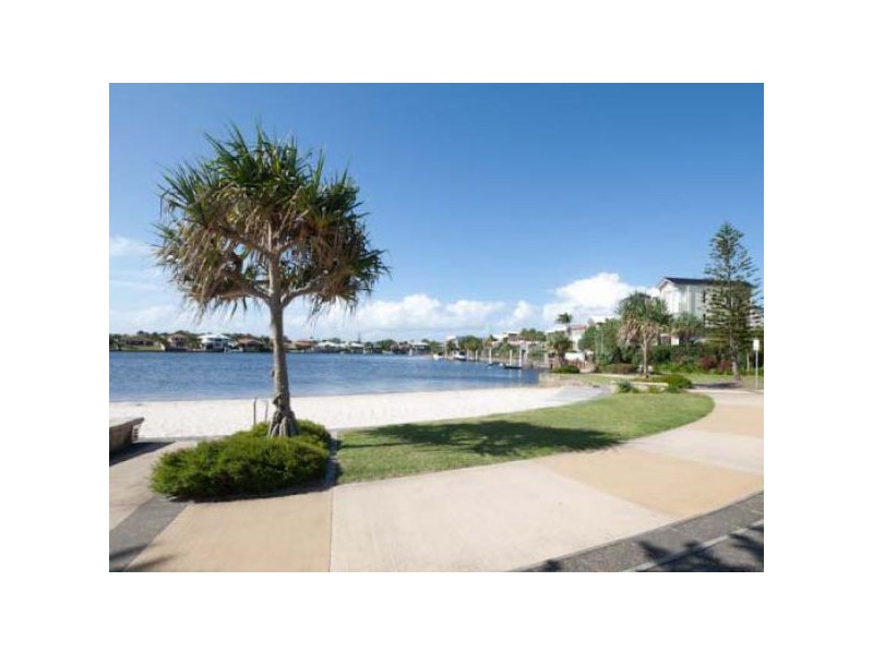 7/4 Grand Parade, Parrearra QLD 4575