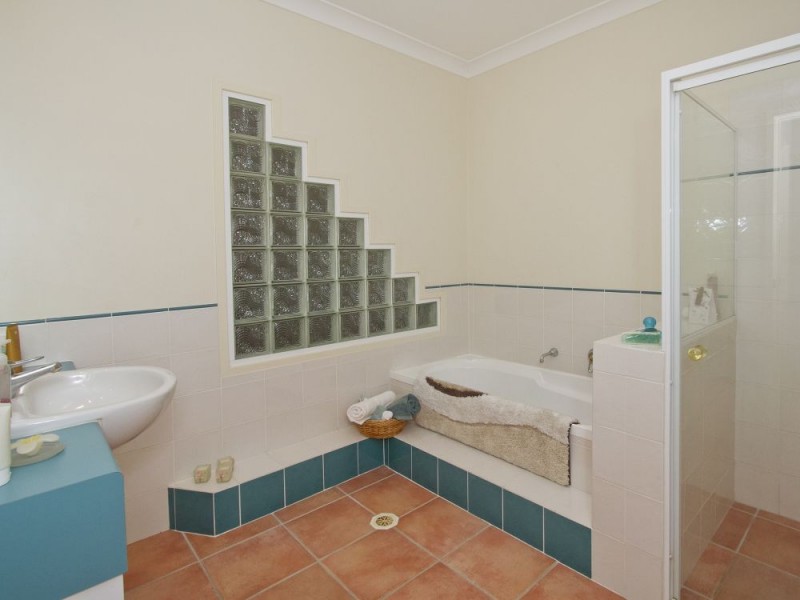 4 Northlake Crescent, Sippy Downs QLD 4556