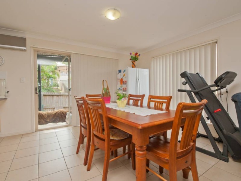 2/76a Carter Road, Nambour QLD 4560