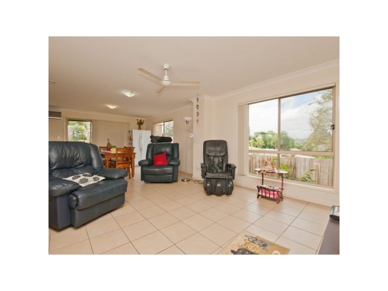 2/76a Carter Road, Nambour QLD 4560