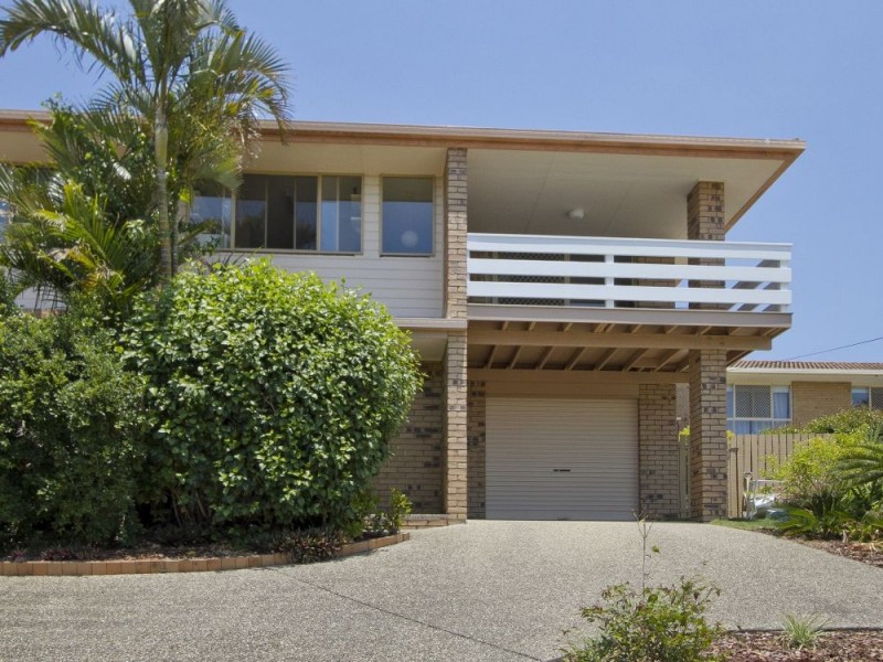 2/37z Hodgens Street, Caloundra QLD 4551