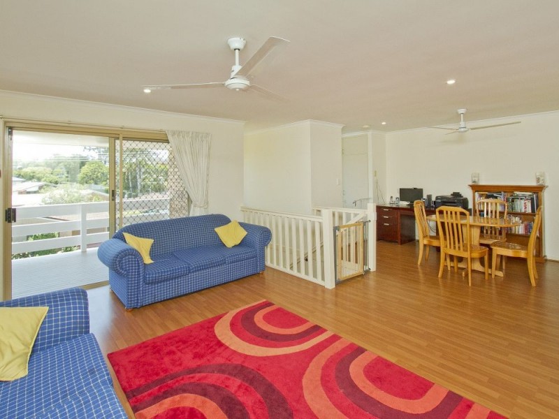 2/37z Hodgens Street, Caloundra QLD 4551