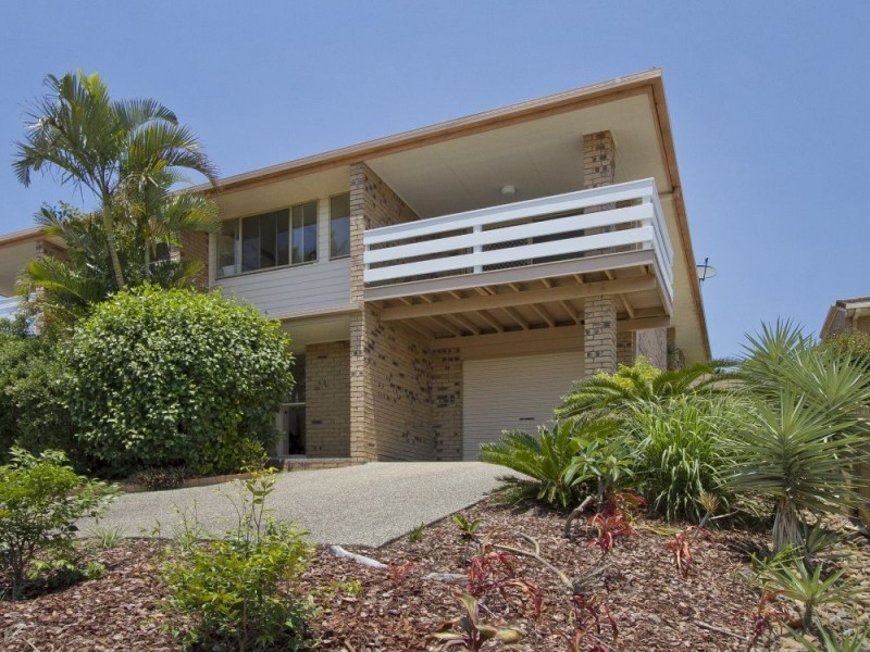 2/37z Hodgens Street, Caloundra QLD 4551