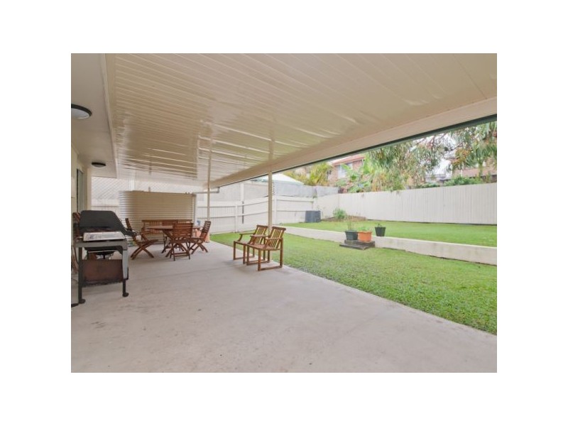 17 Crusader Street, Battery Hill QLD 4551