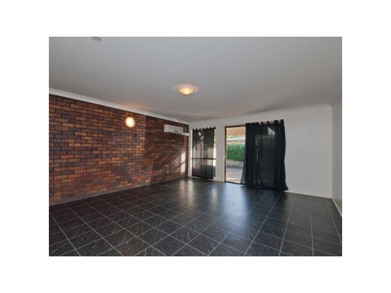 1/3 Ambako Place, Golden Beach QLD 4551