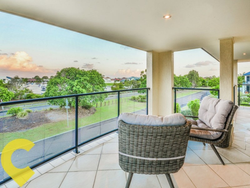 52 Kalowendha Avenue, Pelican Waters QLD 4551