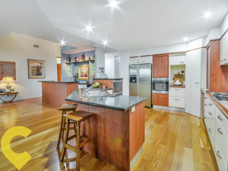 52 Kalowendha Avenue, Pelican Waters QLD 4551