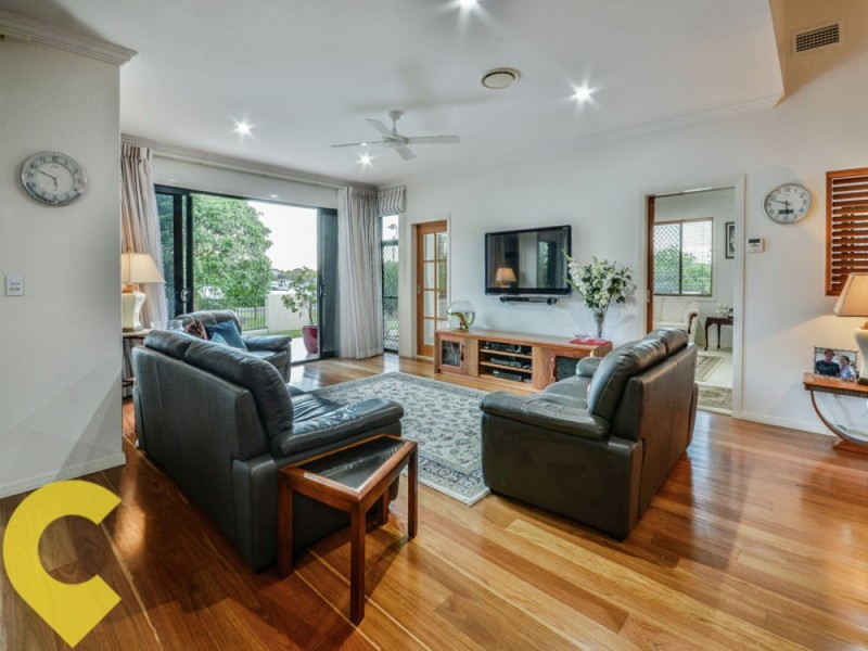 52 Kalowendha Avenue, Pelican Waters QLD 4551