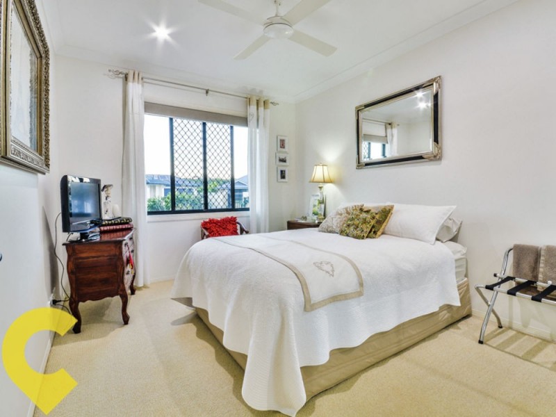 52 Kalowendha Avenue, Pelican Waters QLD 4551