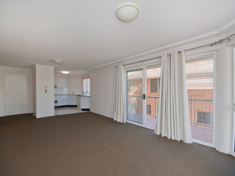 1/5 Cooma Terrace, Caloundra QLD 4551