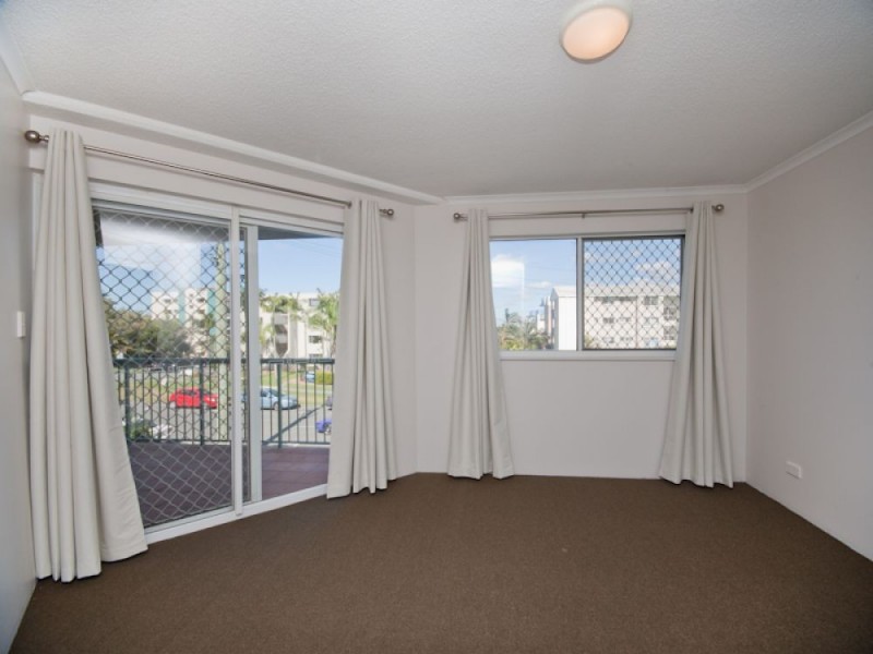 1/5 Cooma Terrace, Caloundra QLD 4551