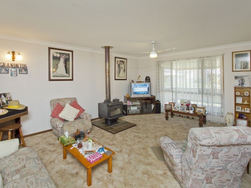 35 Wavell Avenue, Golden Beach QLD 4551