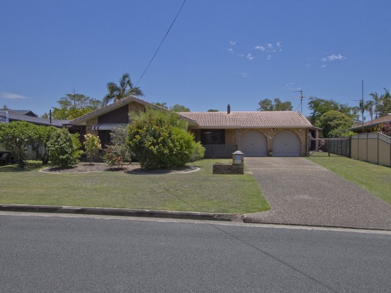 35 Wavell Avenue, Golden Beach QLD 4551