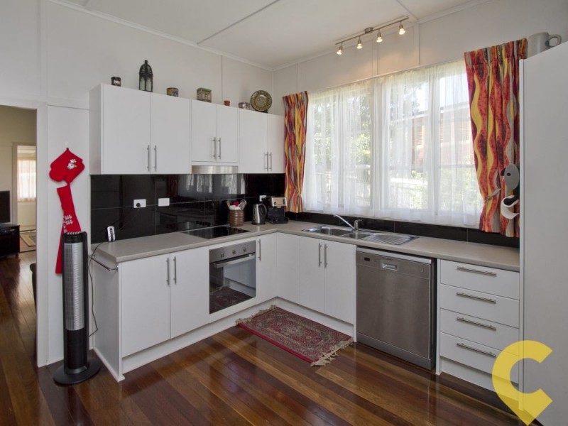 32 Regent Street, Caloundra QLD 4551