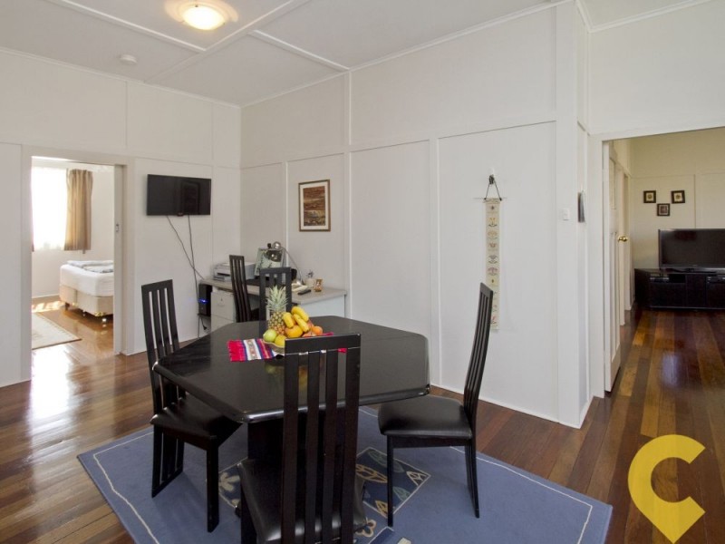 32 Regent Street, Caloundra QLD 4551