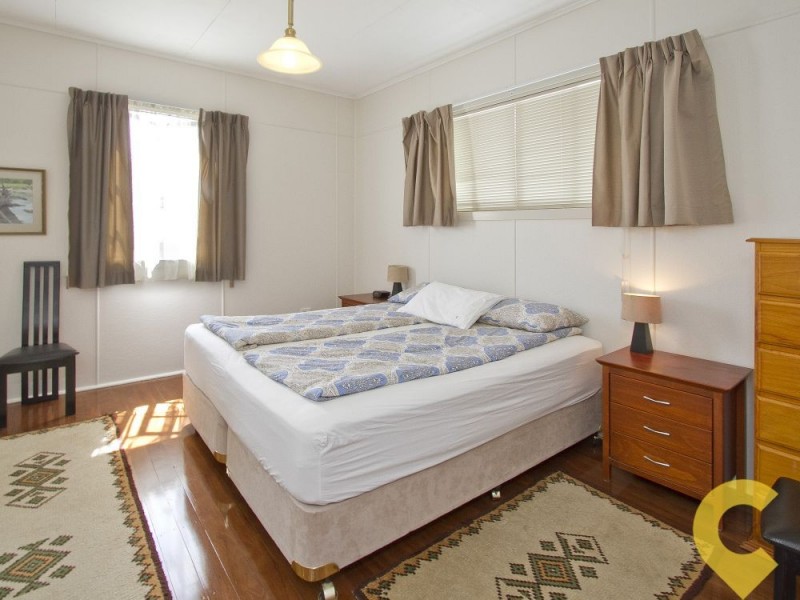 32 Regent Street, Caloundra QLD 4551