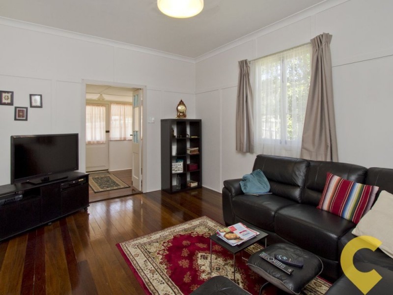 32 Regent Street, Caloundra QLD 4551