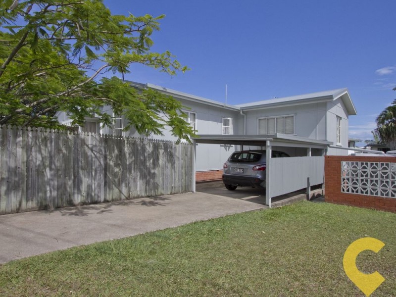 32 Regent Street, Caloundra QLD 4551