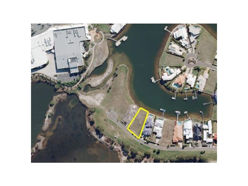 28 Harbourlights Way, Pelican Waters QLD 4551