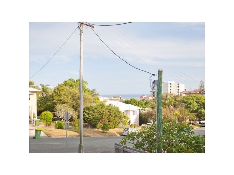 24 Upper Gay Terrace, Kings Beach QLD 4551