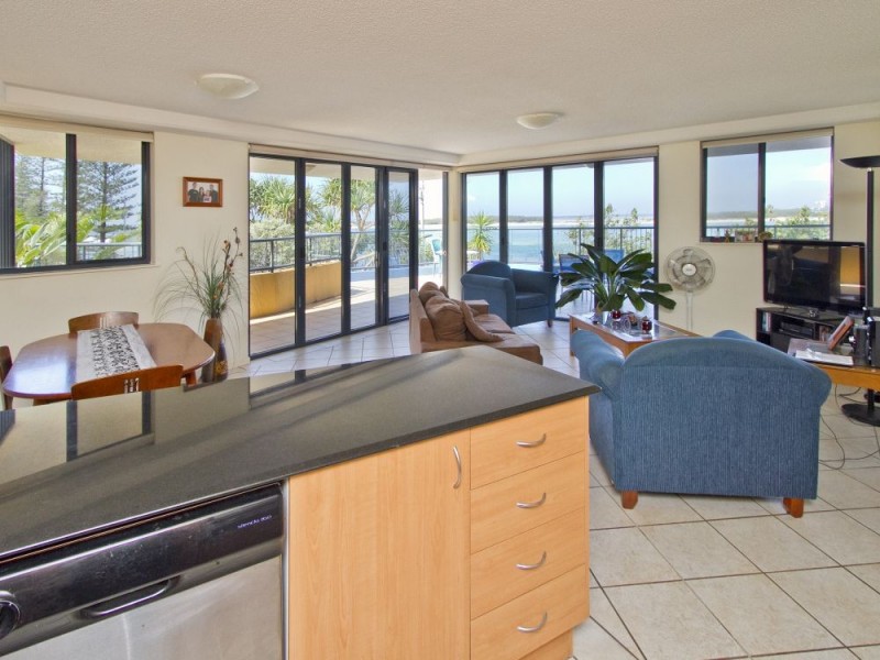 9/38 Grand Pacific Resort, Bulcock Beach Esplanade, Caloundra QLD 4551