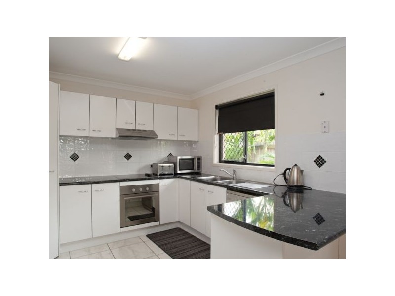 7 Griffin Crescent, Caloundra West QLD 4551