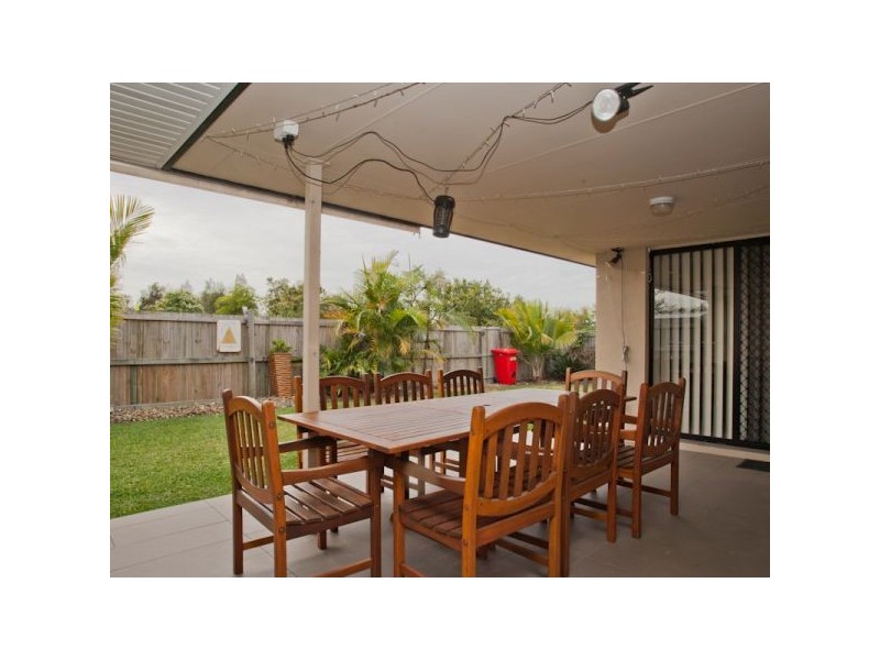 7 Griffin Crescent, Caloundra West QLD 4551