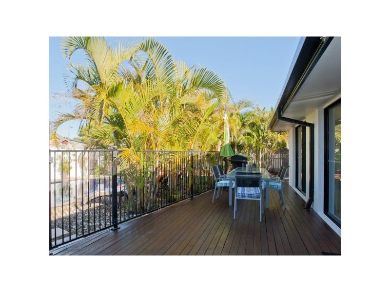 1 Geebung Court, Meridan Plains QLD 4551