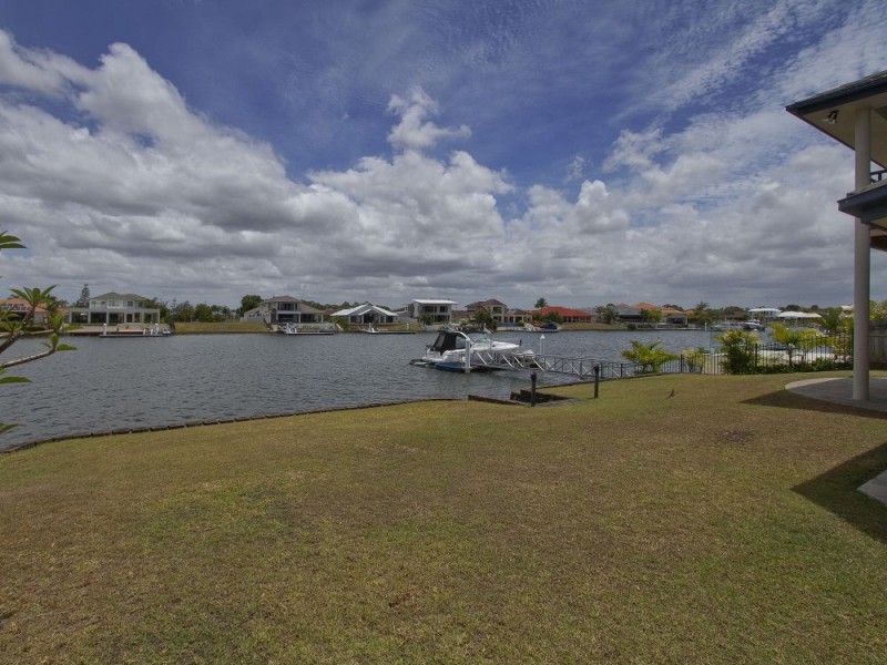 11 Godwin Place, Pelican Waters QLD 4551