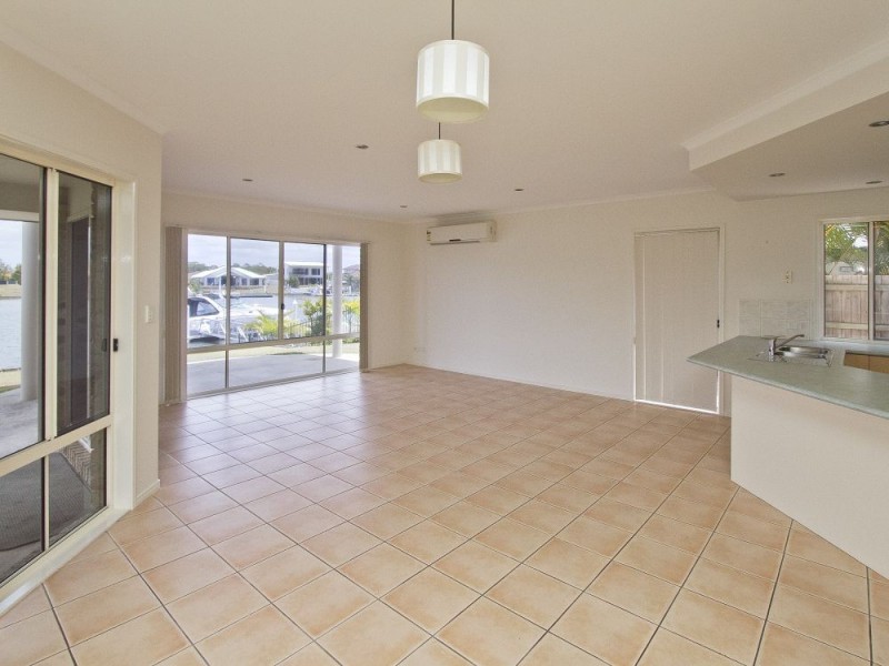 11 Godwin Place, Pelican Waters QLD 4551