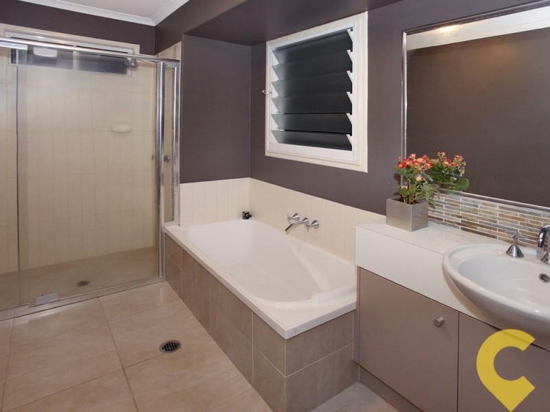 16 Scribbly Gum Drive, Meridan Plains QLD 4551