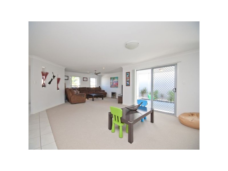 3 Riberry Place, Meridan Plains QLD 4551