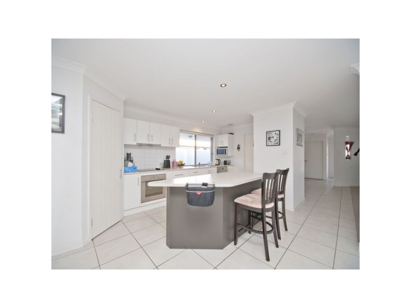 3 Riberry Place, Meridan Plains QLD 4551