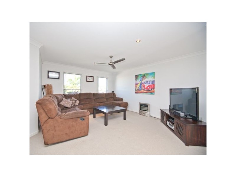 3 Riberry Place, Meridan Plains QLD 4551