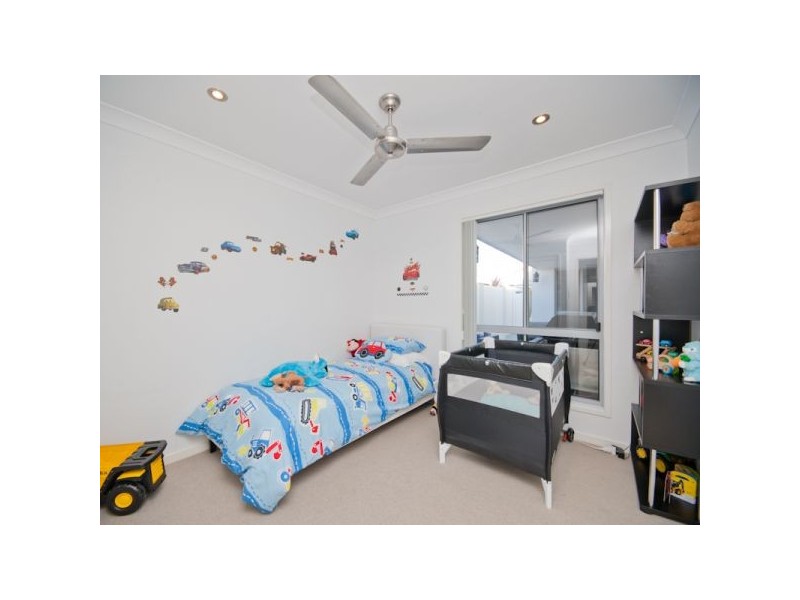 3 Riberry Place, Meridan Plains QLD 4551