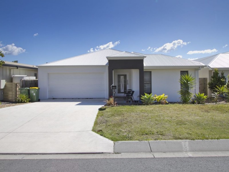 14 Riverstone Crescent, Little Mountain QLD 4551