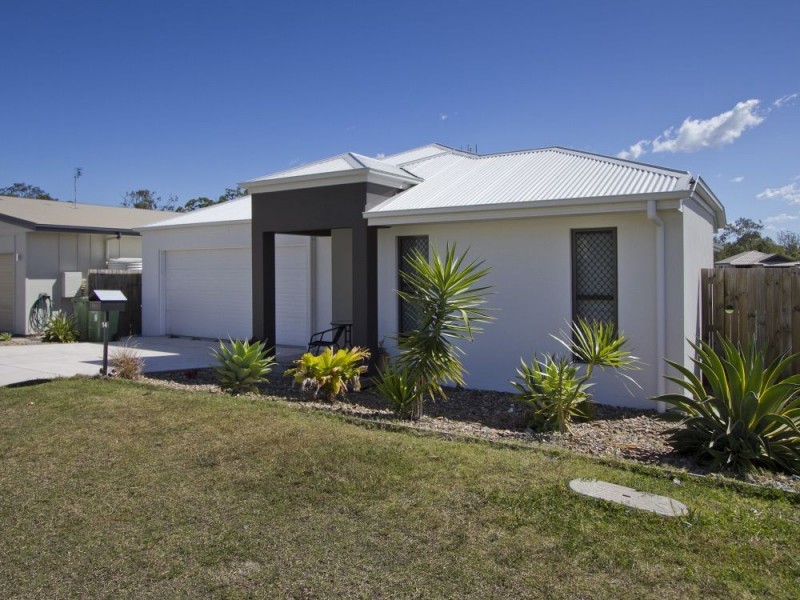 14 Riverstone Crescent, Little Mountain QLD 4551