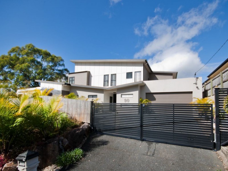 90 Sugar Bag Road, Little Mountain QLD 4551