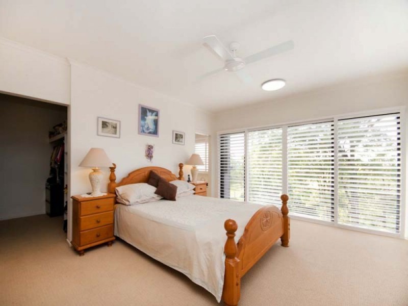 90 Sugar Bag Road, Little Mountain QLD 4551